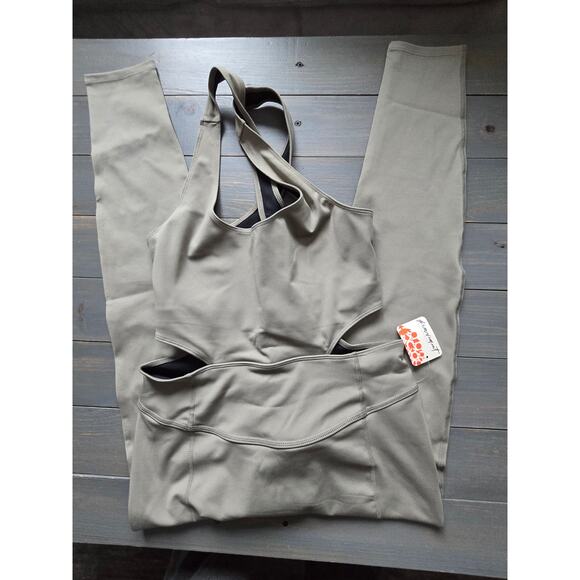 Free People Movement Back It Up Jumpsuit - New Medium - Picture 2 of 2